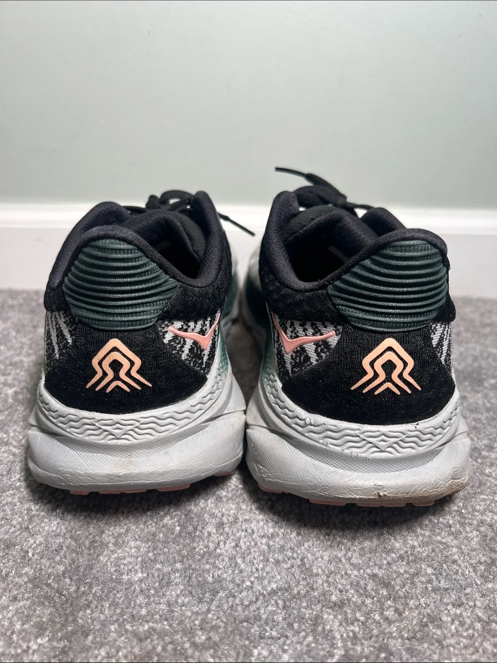 Hoka One One Challenger ATR 7 Trail Shoes Women's Size 7B Wide